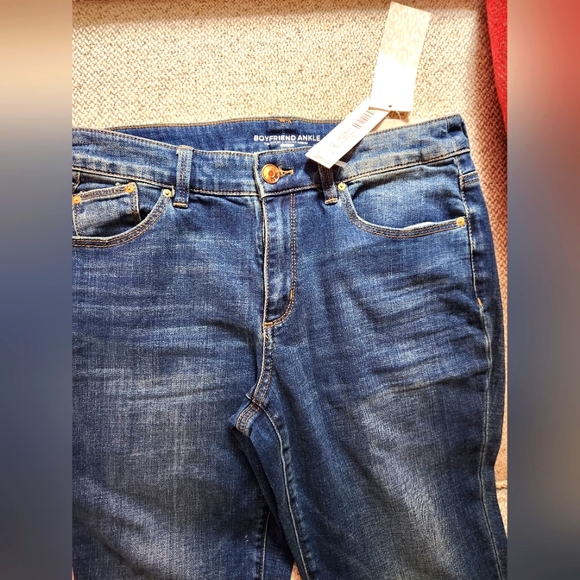 - - Chicos NWT Boyfriend ankle jeans - Picture 4 of 10